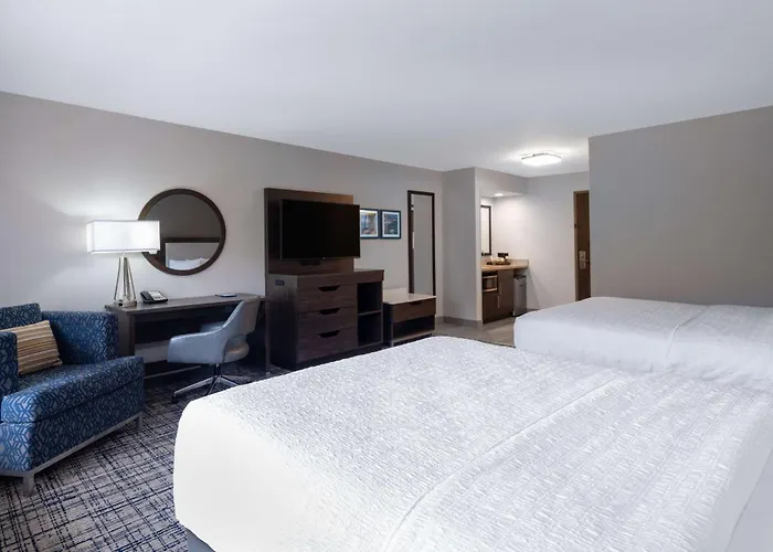 Hampton Inn & Suites Agoura Hills