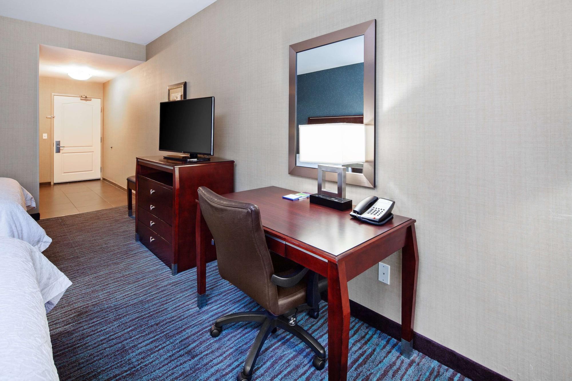 Hotel Hampton &