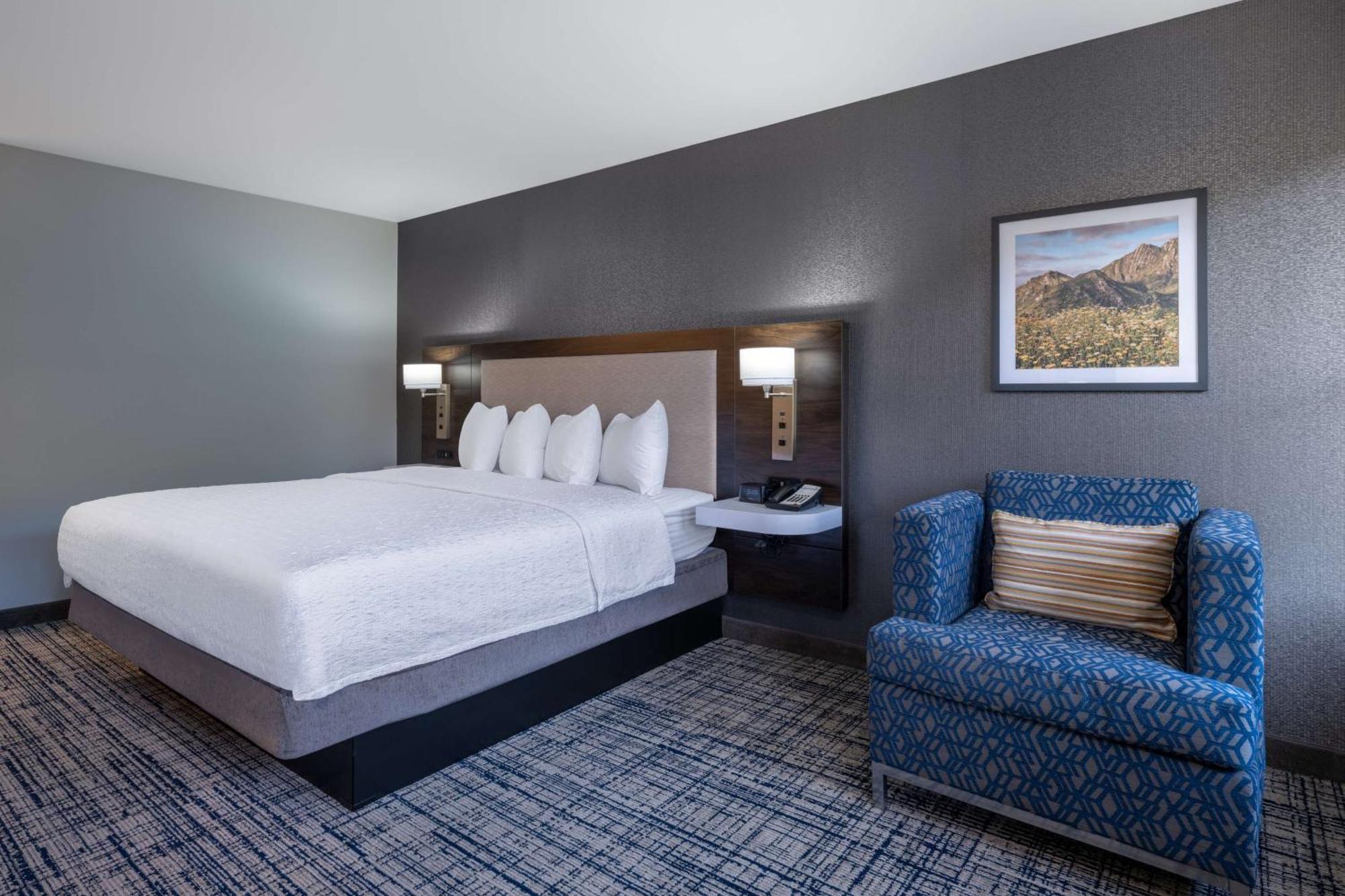Hotel Hampton & 3*