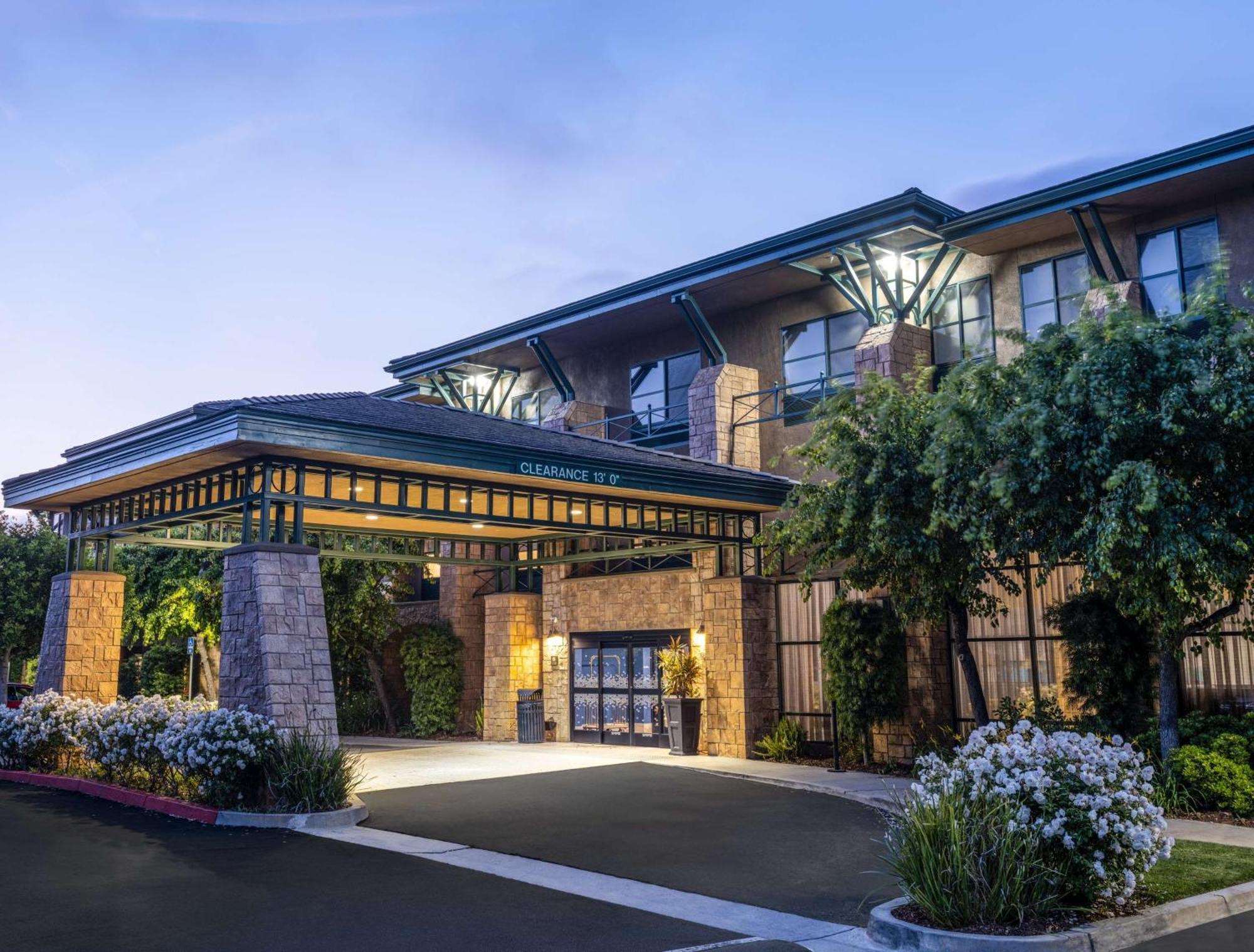 Hotel Hampton &