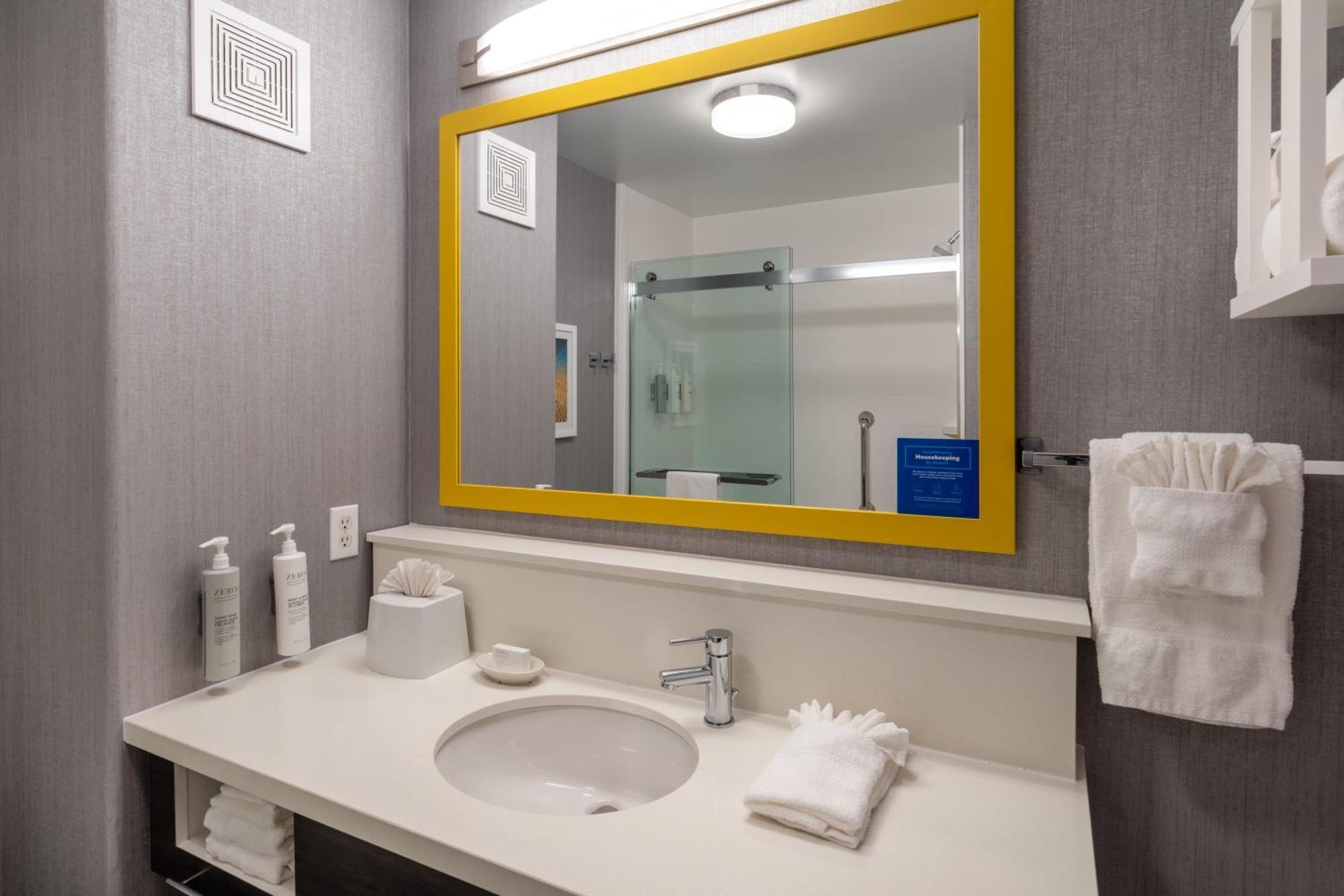 Hampton & Hotel Agoura Hills