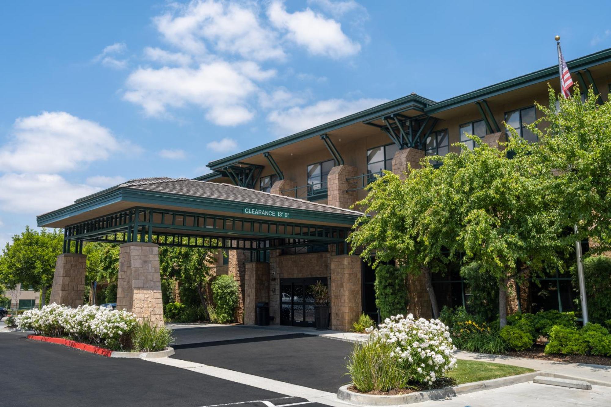 Hotel Hampton & 3*