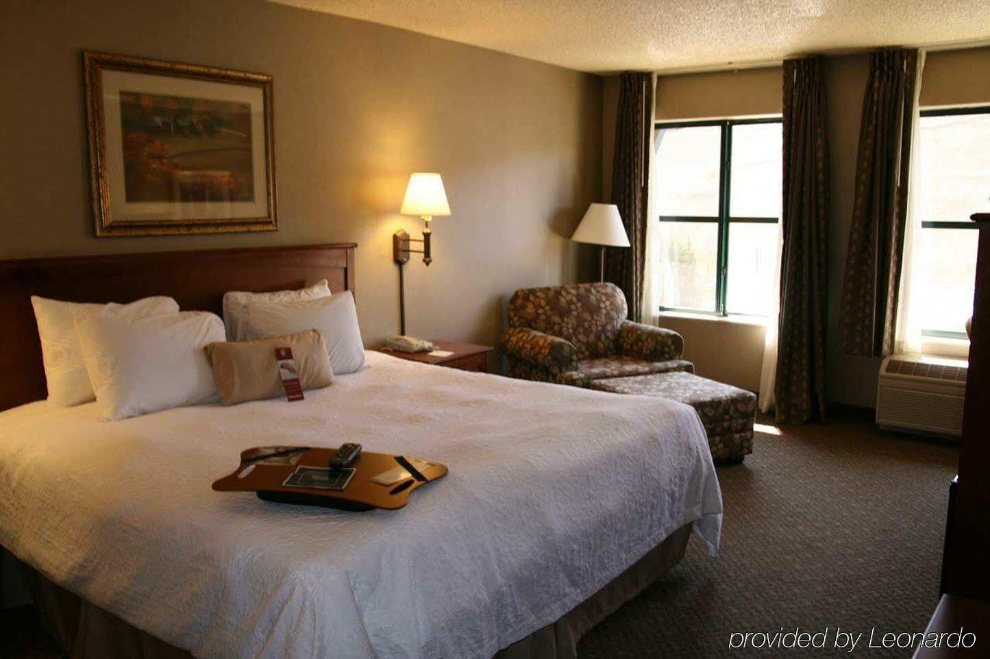 Hampton & Hotel 3*